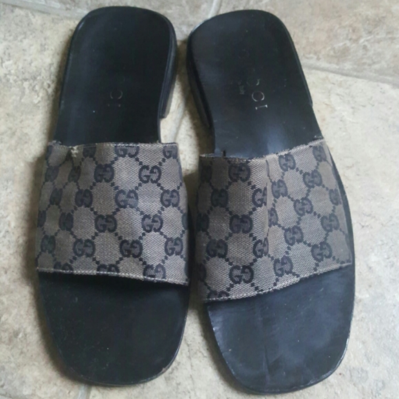Gucci Shoes | Mens Gucci Signature Gg Slides Sandals Sz D | Poshmark